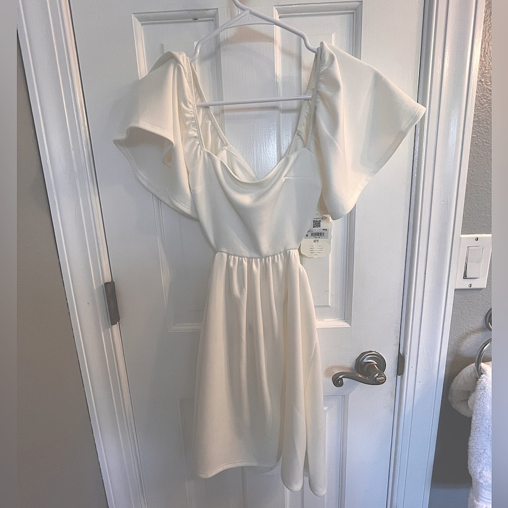 BRAND NEW WITH TAGS Altar’d State white dress open back bridal sorority